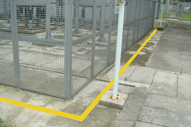 安全生產(chǎn)通道邊緣警戒線